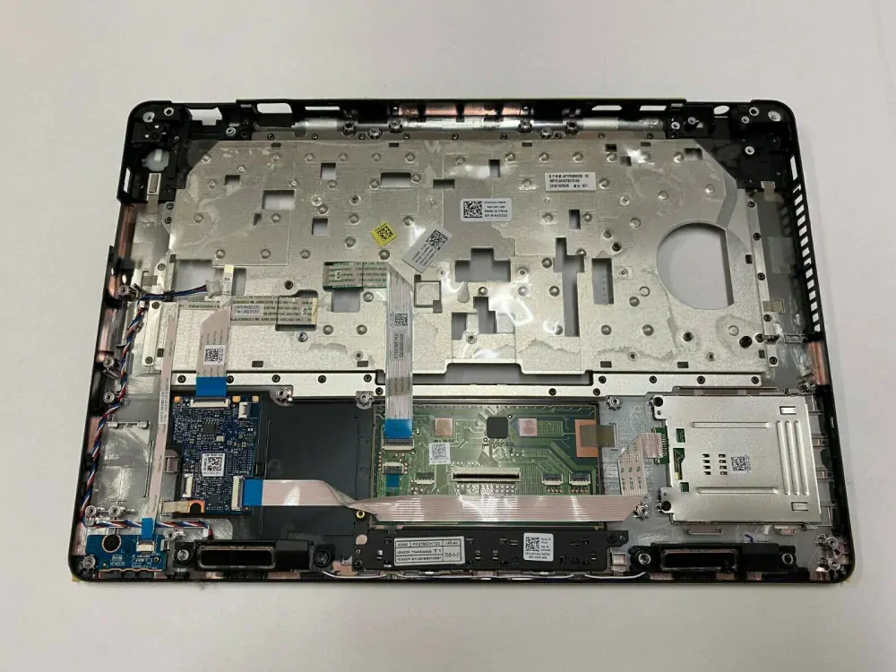 DELL Latitude E5470 Palmrest Touchpad -AMM13-A15222 - 8RG44